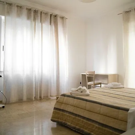 Lamezia Terme In Centro Lägenhet *