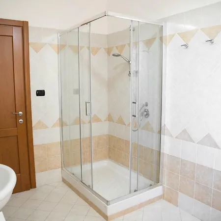 Lamezia Terme In Centro Lägenhet